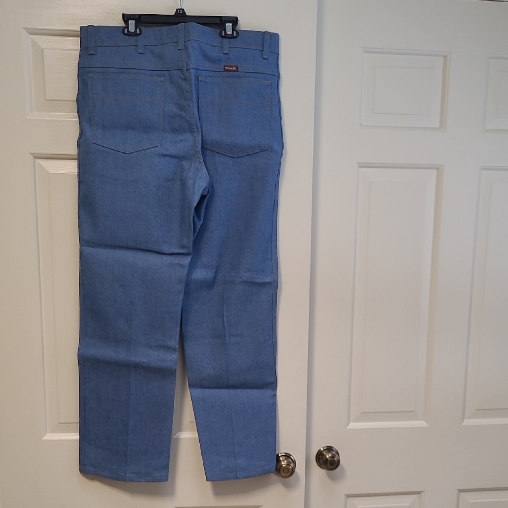 Wrangler Men's Light Blue Straight Jeans